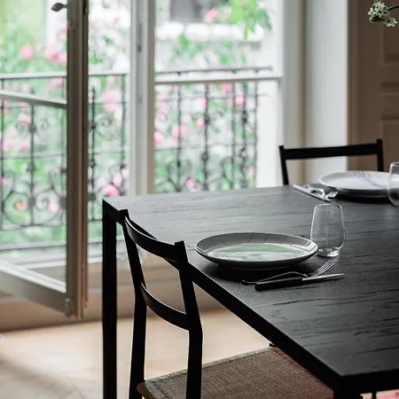 A Mini-suite For 2, In A Setting Appartamento